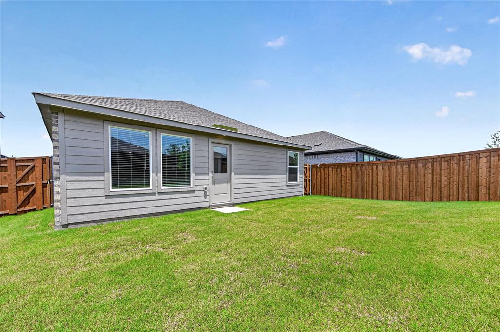 1516 Prince Road Howe, TX 75459 - Photo 25 of 28 a backyard of a house with lots of green space