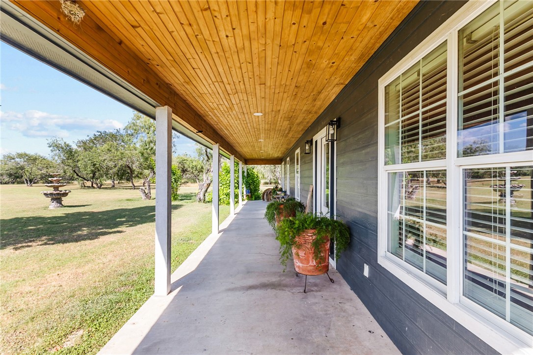 23107 County Road 1092 Mathis, TX 78368 - Photo 8 of 40 Gallery Image 8