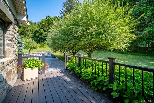 $975,000 | 237 Mineral Springs Road, Highland Mills, NY 10930