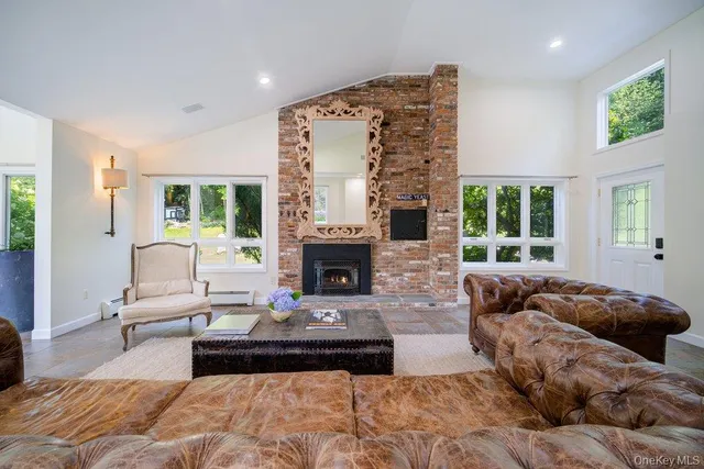 $975,000 | 237 Mineral Springs Road, Highland Mills, NY 10930