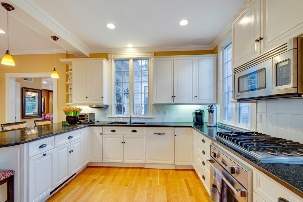 15 Lawson Road Winchester, MA 01890 - Photo 13 of 42