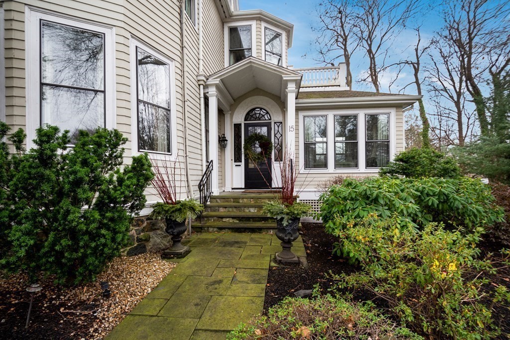 15 Lawson Road Winchester, MA 01890 - Photo 3 of 42