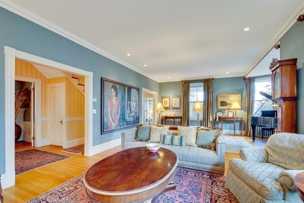 15 Lawson Road Winchester, MA 01890 - Photo 10 of 42
