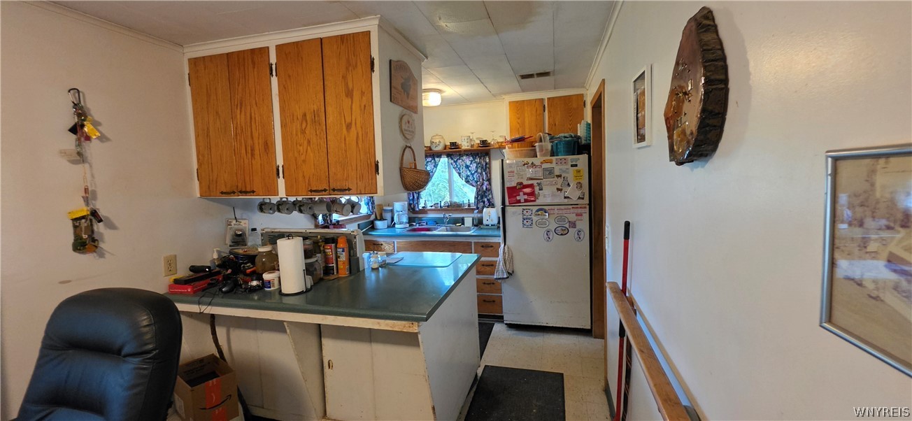7091 Rapids Road Lockport Town, NY 14094 - Photo 6 of 13
