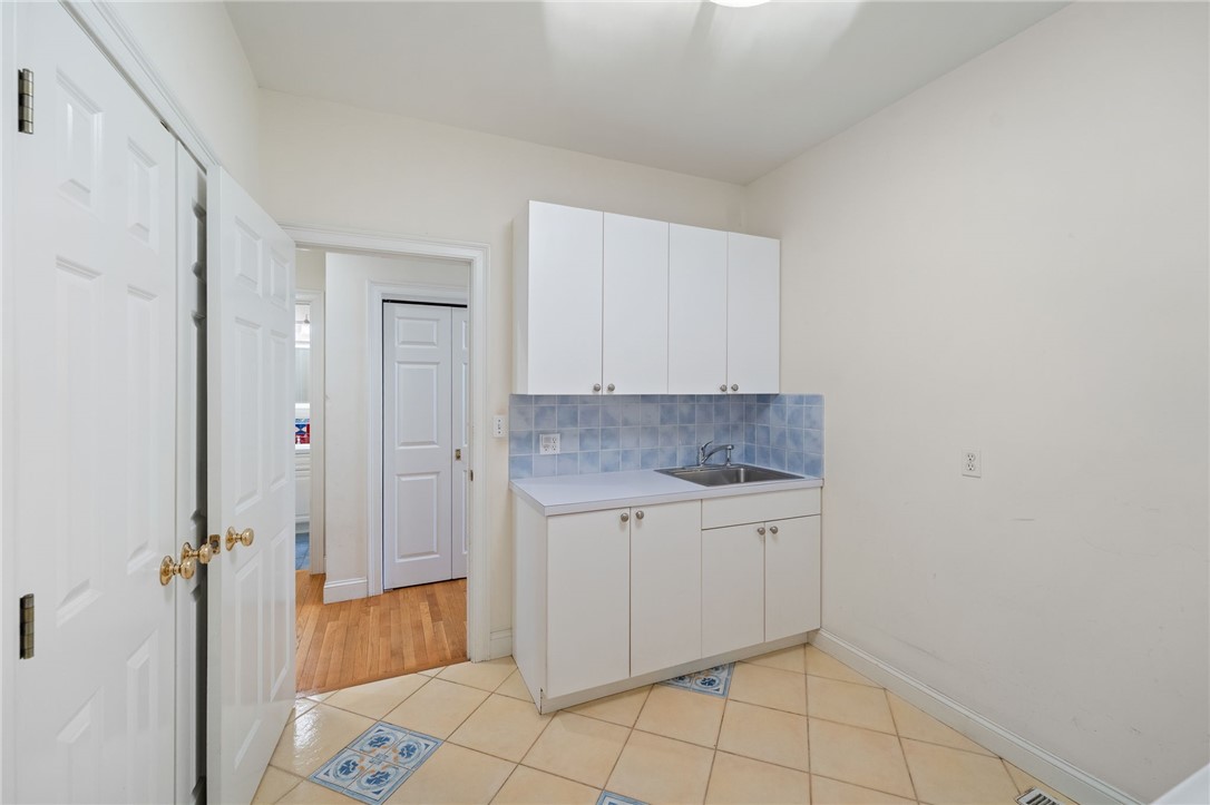 153 Sakonnet Ridge Drive Tiverton, RI 02878 - Photo 31 of 50 Gallery Image 31