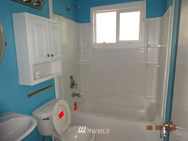8601 Custer Road Southwest Lakewood, WA 98499 - Photo 6 of 10