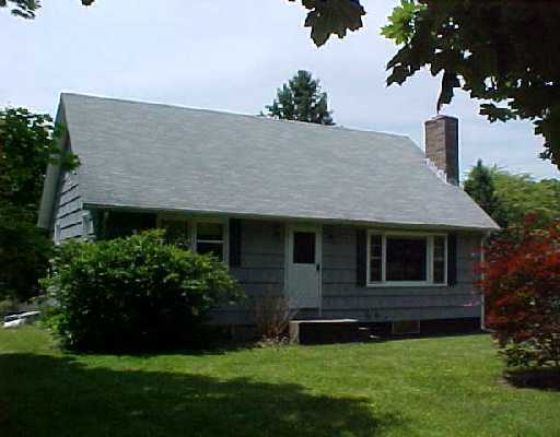 7 Hillside Road Narragansett, RI 02882 - Photo 1 of 1 Exterior Front.