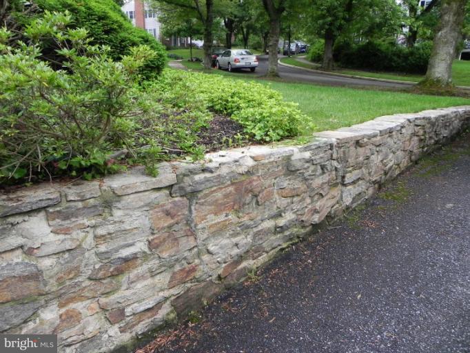 1210 Lake Falls Road Baltimore, MD 21210 - Photo 23 of 26 The Stone "Conversation" wall!