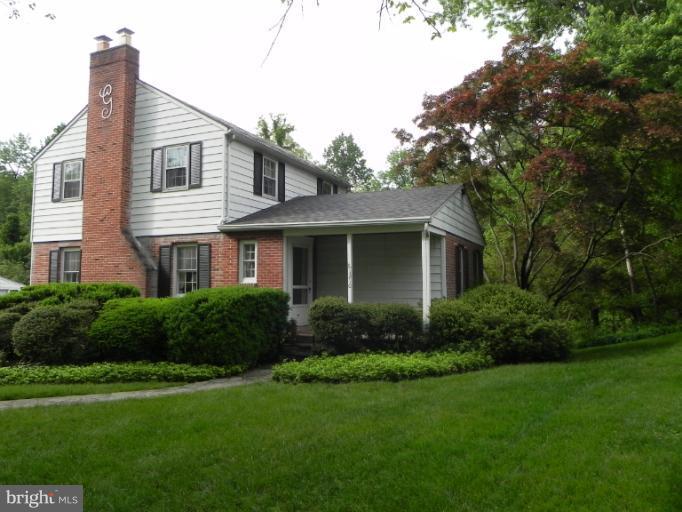 1210 Lake Falls Road Baltimore, MD 21210 - Photo 4 of 26 Exterior (Front)