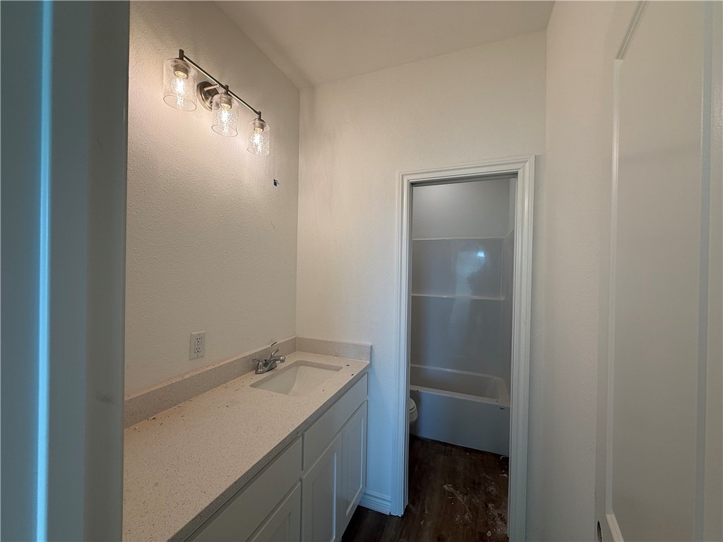 3502 Dill Court Bryan, TX 77803 - Photo 9 of 11 Bath 2