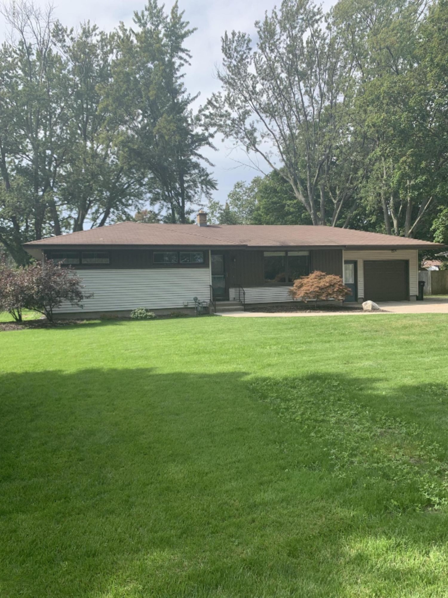 64 Lynden Road Holland, MI 49423 - Photo 1 of 1 IMG_1291