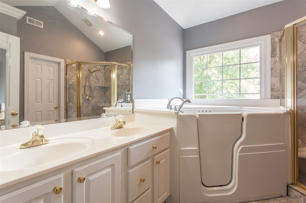 2613 Lizei Street Raleigh, NC 27616 - Photo 20 of 25 Master Bath/Spa