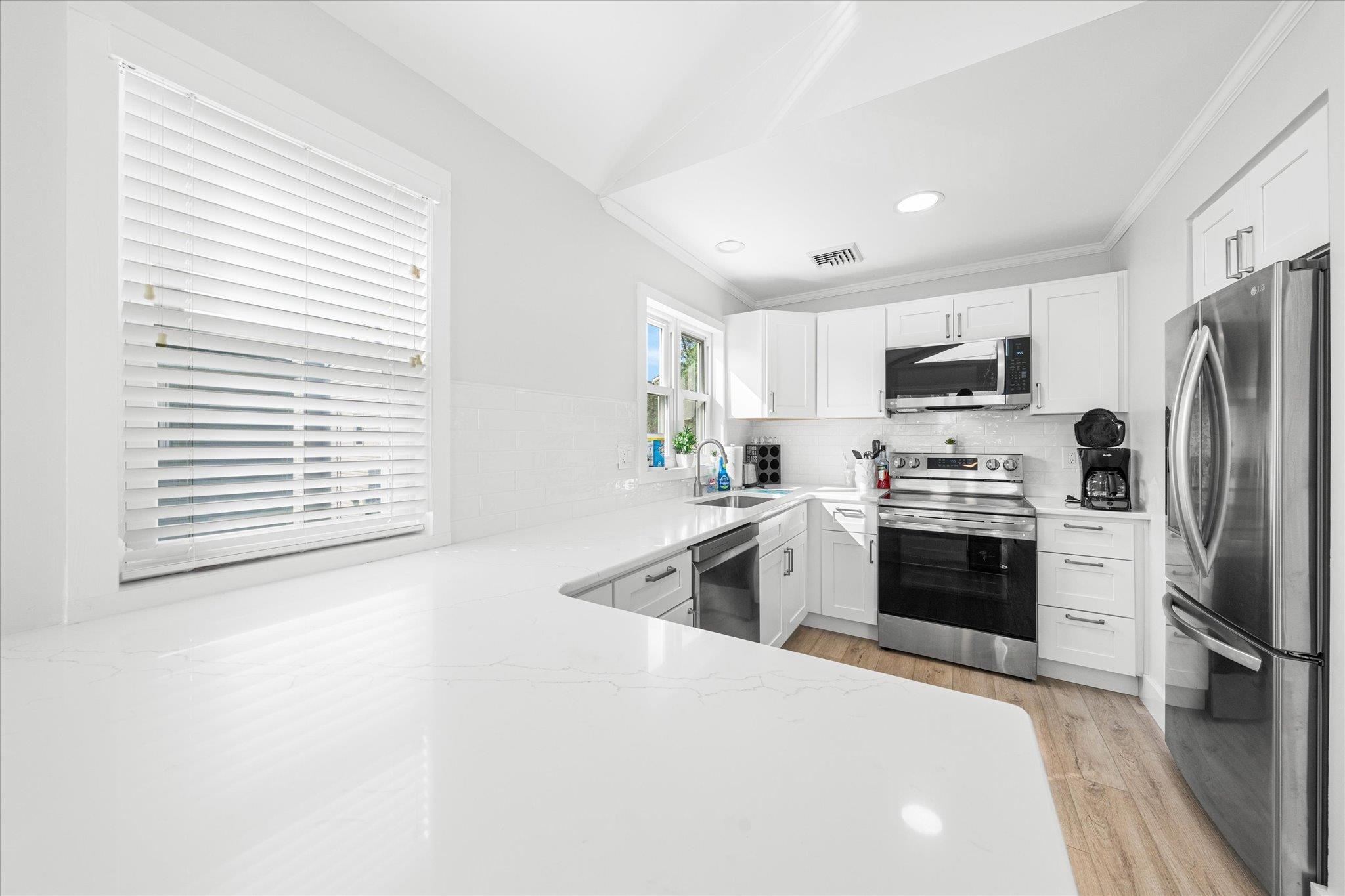 139 55th Street, Unit A Sea Isle City, NJ 08243 - Photo 8 of 30