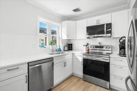 $1,199,000 | 139 55th Street, Unit A, Sea Isle City, NJ 08243