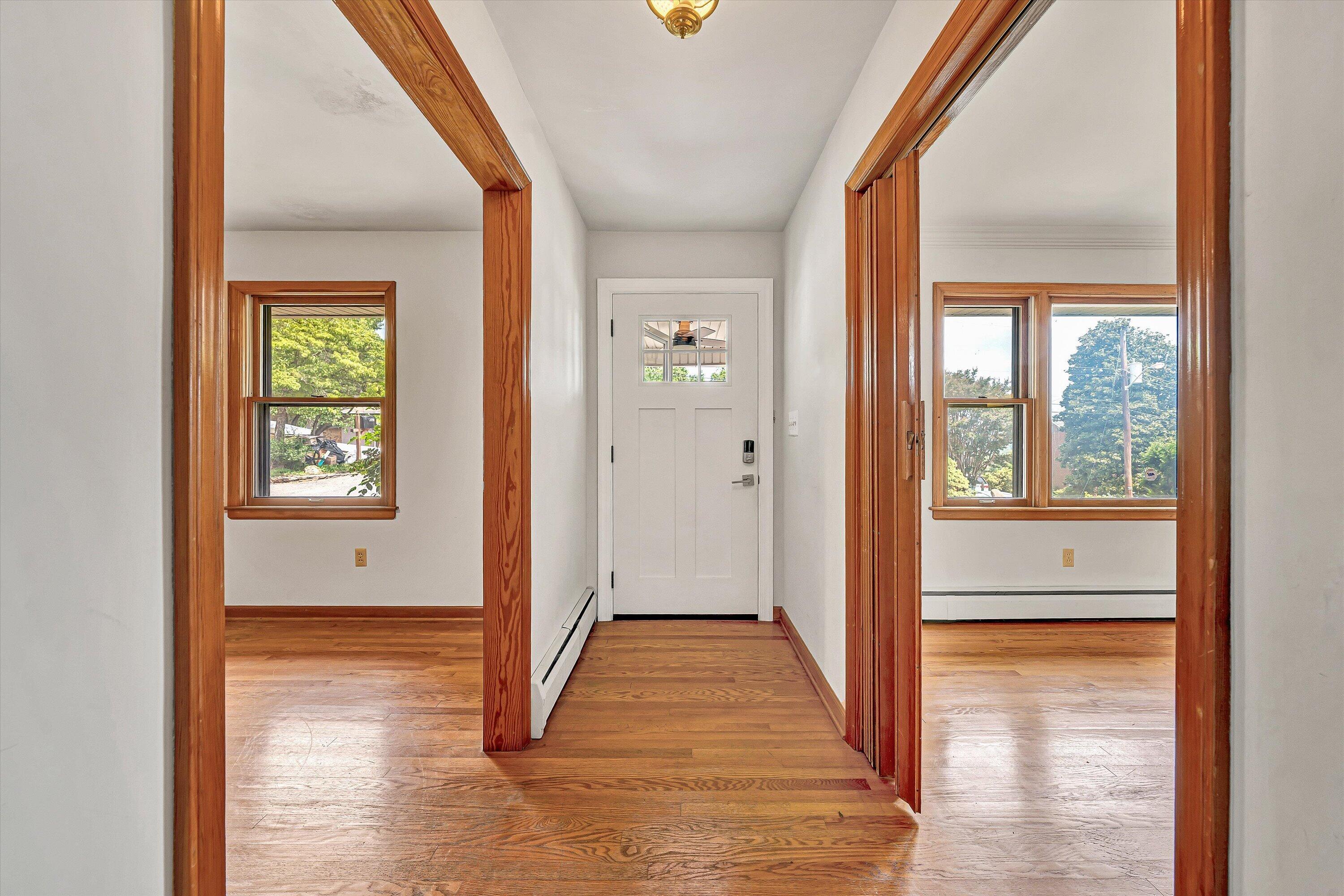 4506 Rosecrest Road Roanoke, VA 24018 - Photo 6 of 49 07-DSC00100
