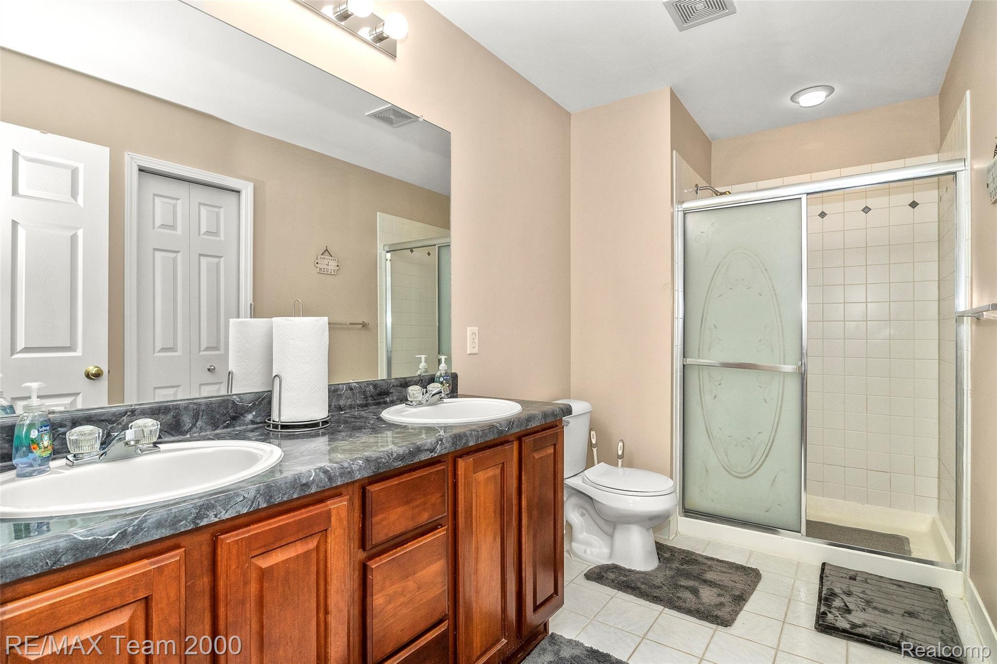 22680 Goddard Road Taylor, MI 48180 - Photo 22 of 32 23.jpg