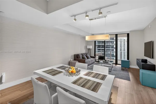 $4,900 | 1010 Brickell Avenue, Unit 2611, Miami, FL 33131