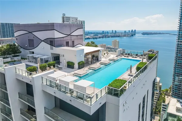 $4,900 | 1010 Brickell Avenue, Unit 2611, Miami, FL 33131