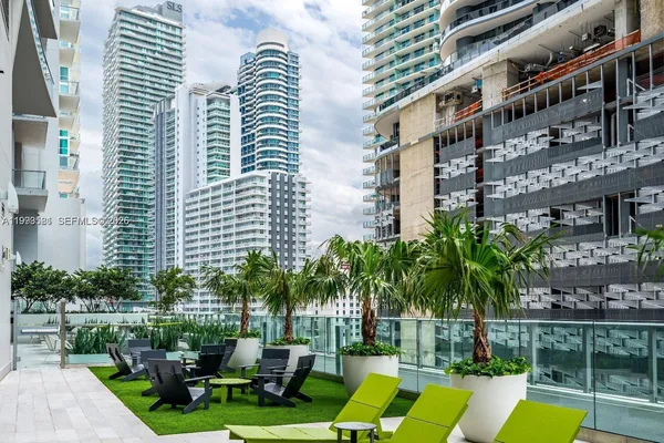 $4,900 | 1010 Brickell Avenue, Unit 2611, Miami, FL 33131