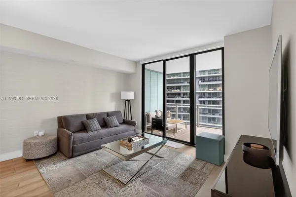 $4,900 | 1010 Brickell Avenue, Unit 2611, Miami, FL 33131