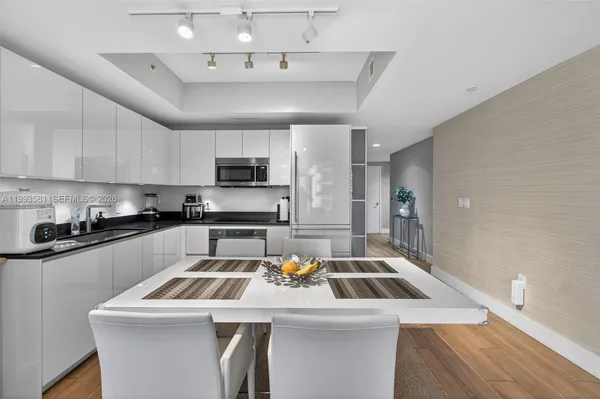 $4,900 | 1010 Brickell Avenue, Unit 2611, Miami, FL 33131