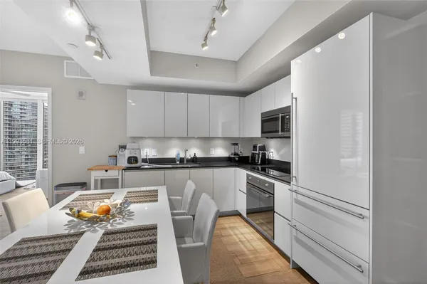 $4,900 | 1010 Brickell Avenue, Unit 2611, Miami, FL 33131