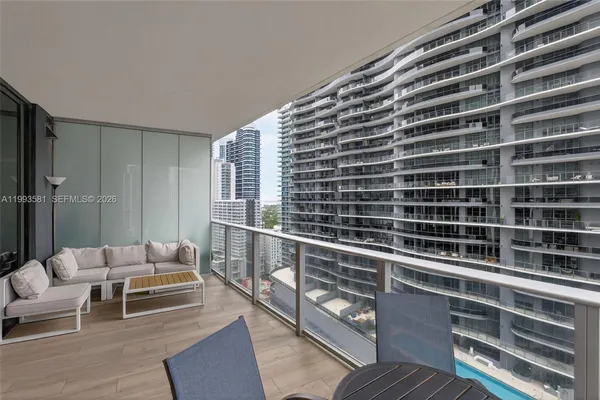 $4,900 | 1010 Brickell Avenue, Unit 2611, Miami, FL 33131