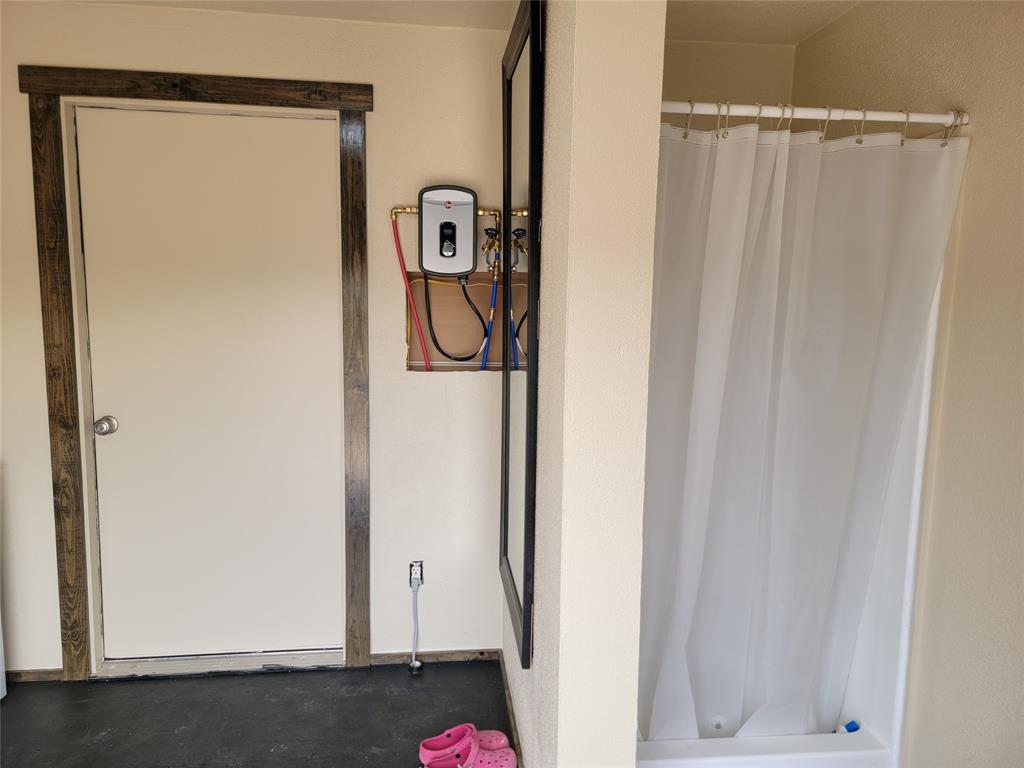 919 Sd, Unit 16010 Rocksprings, TX 78880 - Photo 29 of 40