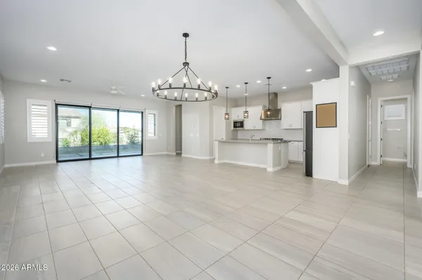 $2,700 | 824 East Monte Way, Phoenix, AZ 85042