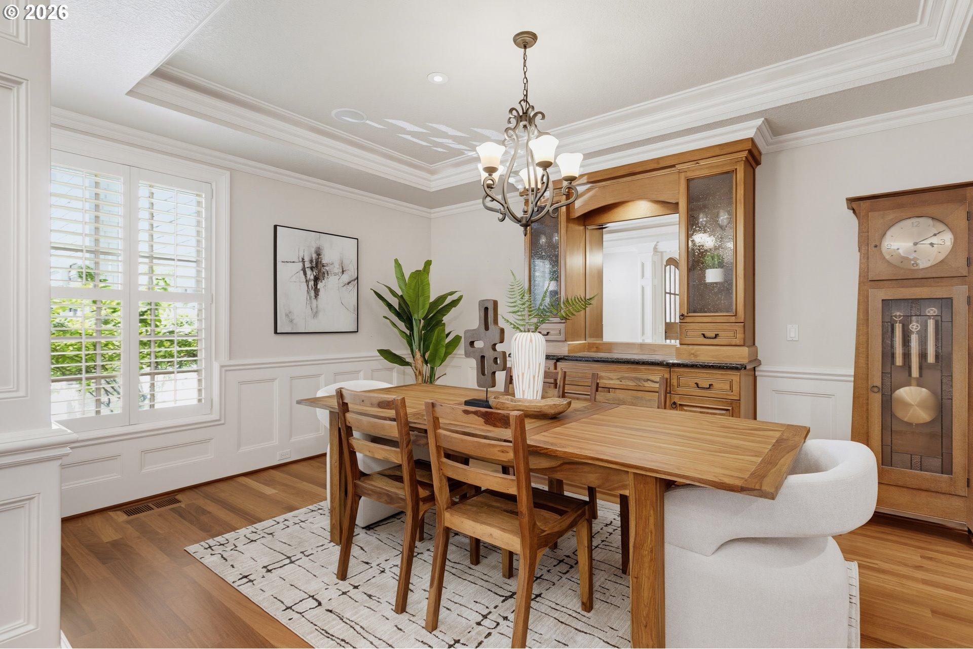 13264 Goodall Road Lake Oswego, OR 97034 - Photo 5 of 46 Dining Room