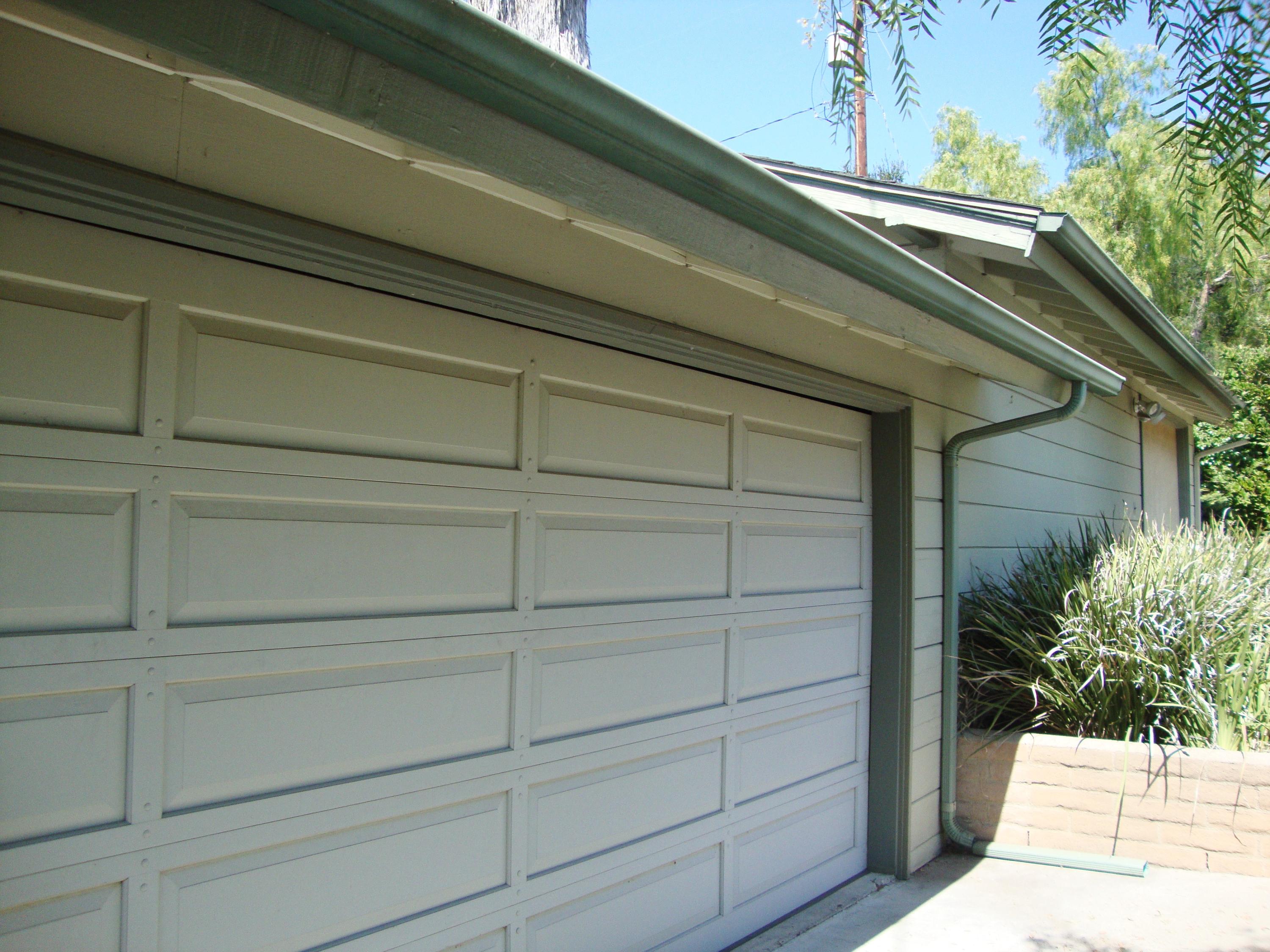 989 Tornoe Road Santa Barbara, CA 93105 - Photo 18 of 25 Garage Right-2 car