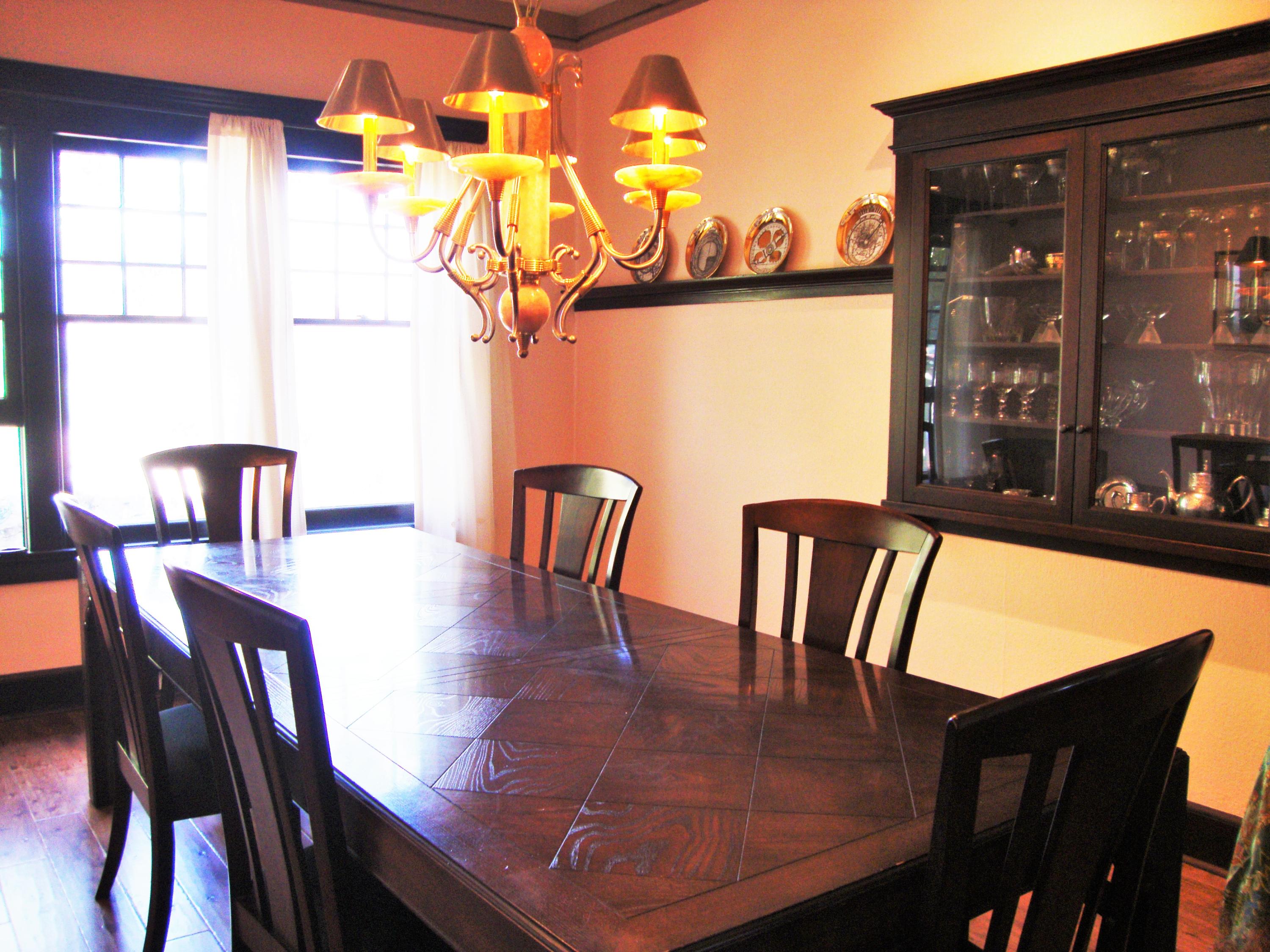 989 Tornoe Road Santa Barbara, CA 93105 - Photo 4 of 25 Formal dining area