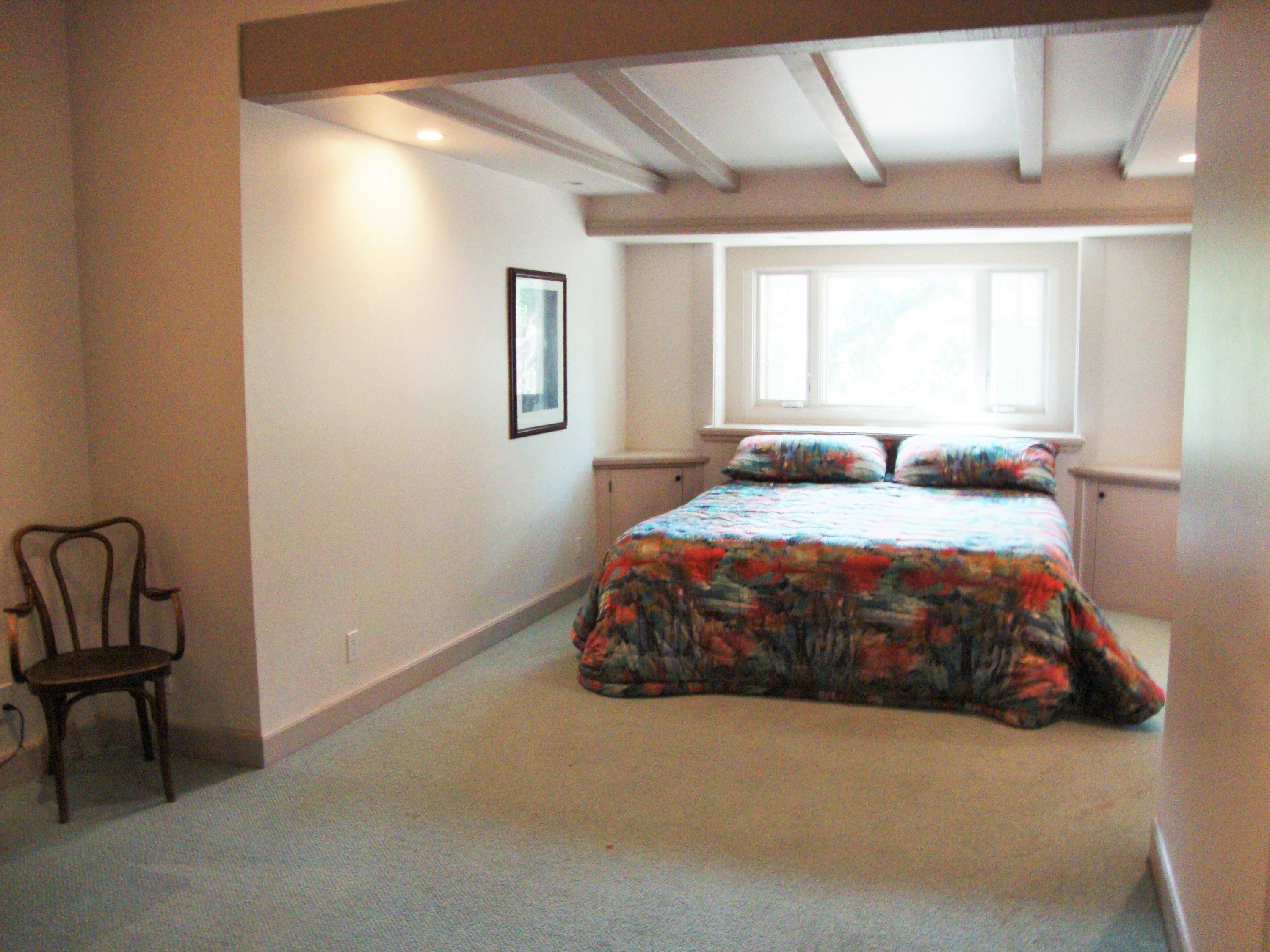 989 Tornoe Road Santa Barbara, CA 93105 - Photo 9 of 25 Master with Walk in