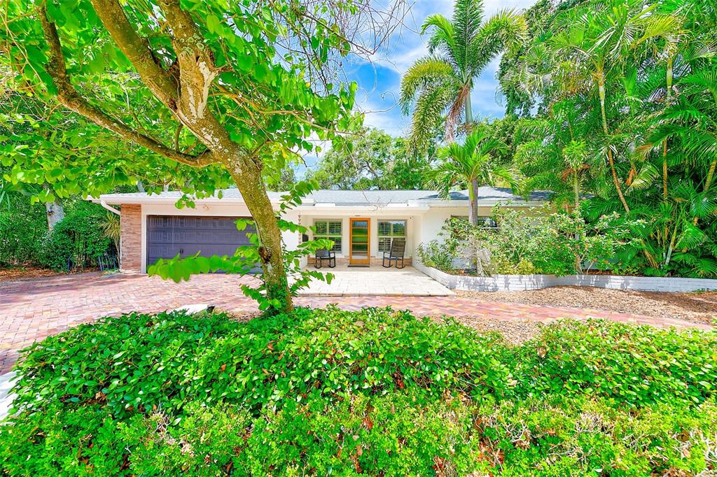 1578 Druid Road South Belleair, FL 33756 - Photo 5 of 55