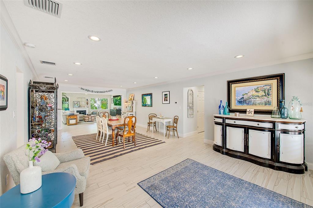 1578 Druid Road South Belleair, FL 33756 - Photo 8 of 55