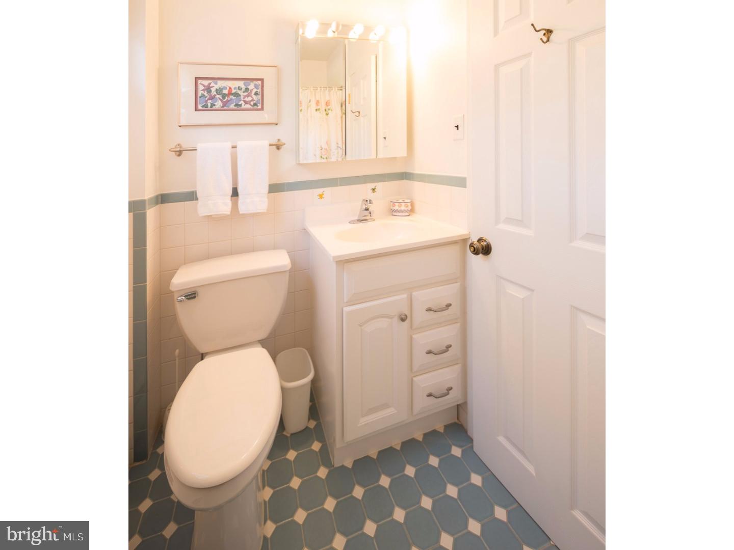 619 Olde Farm Road Media, PA 19063 - Photo 20 of 25 Bathroom