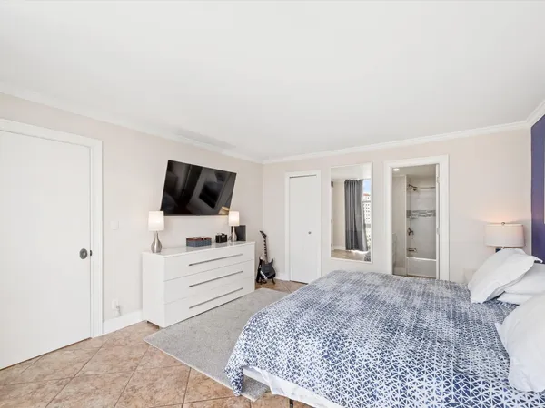 $499,000 | 2841 North Ocean Boulevard, Unit 1407, Fort Lauderdale, FL 33308