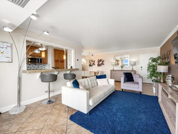 $499,000 | 2841 North Ocean Boulevard, Unit 1407, Fort Lauderdale, FL 33308