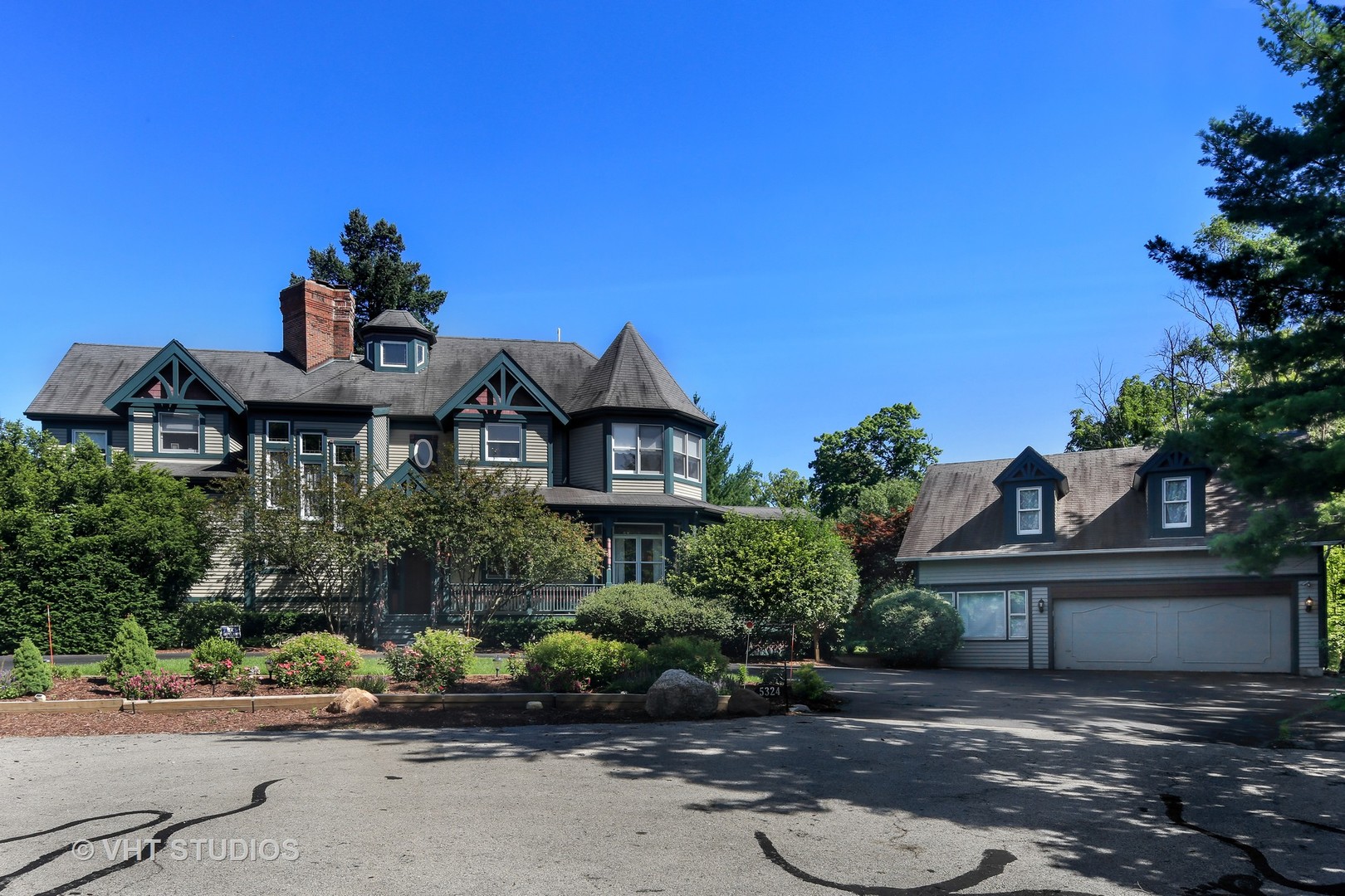 5324 Turvey Court Downers Grove, IL 60515 - Photo 1 of 27 a front view of a house with a yard