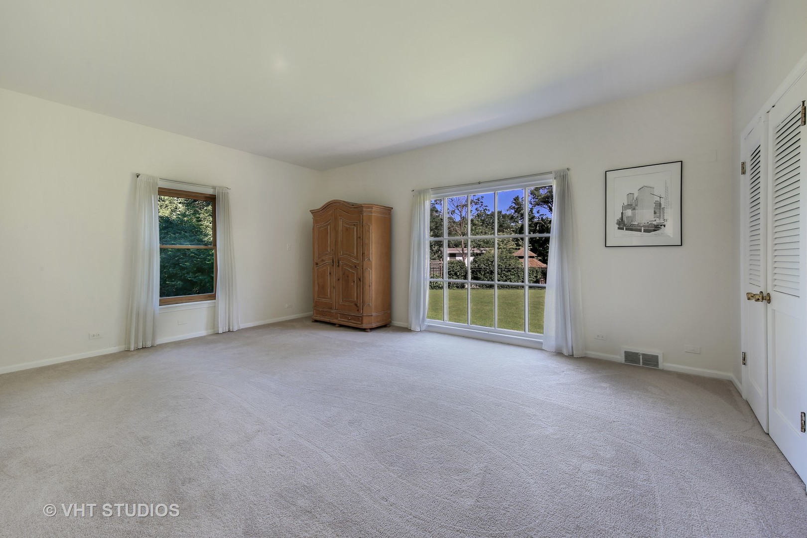 5324 Turvey Court Downers Grove, IL 60515 - Photo 15 of 27 a view of an empty room with a window