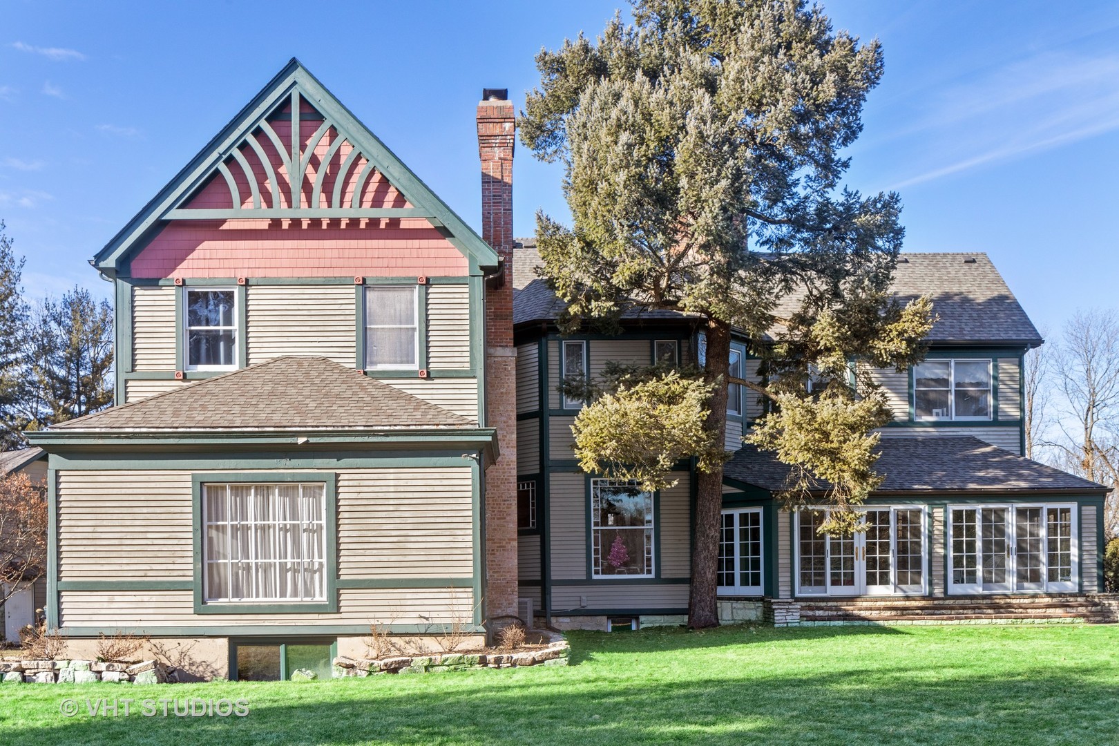 5324 Turvey Court Downers Grove, IL 60515 - Photo 24 of 27 a front view of a house with a yard