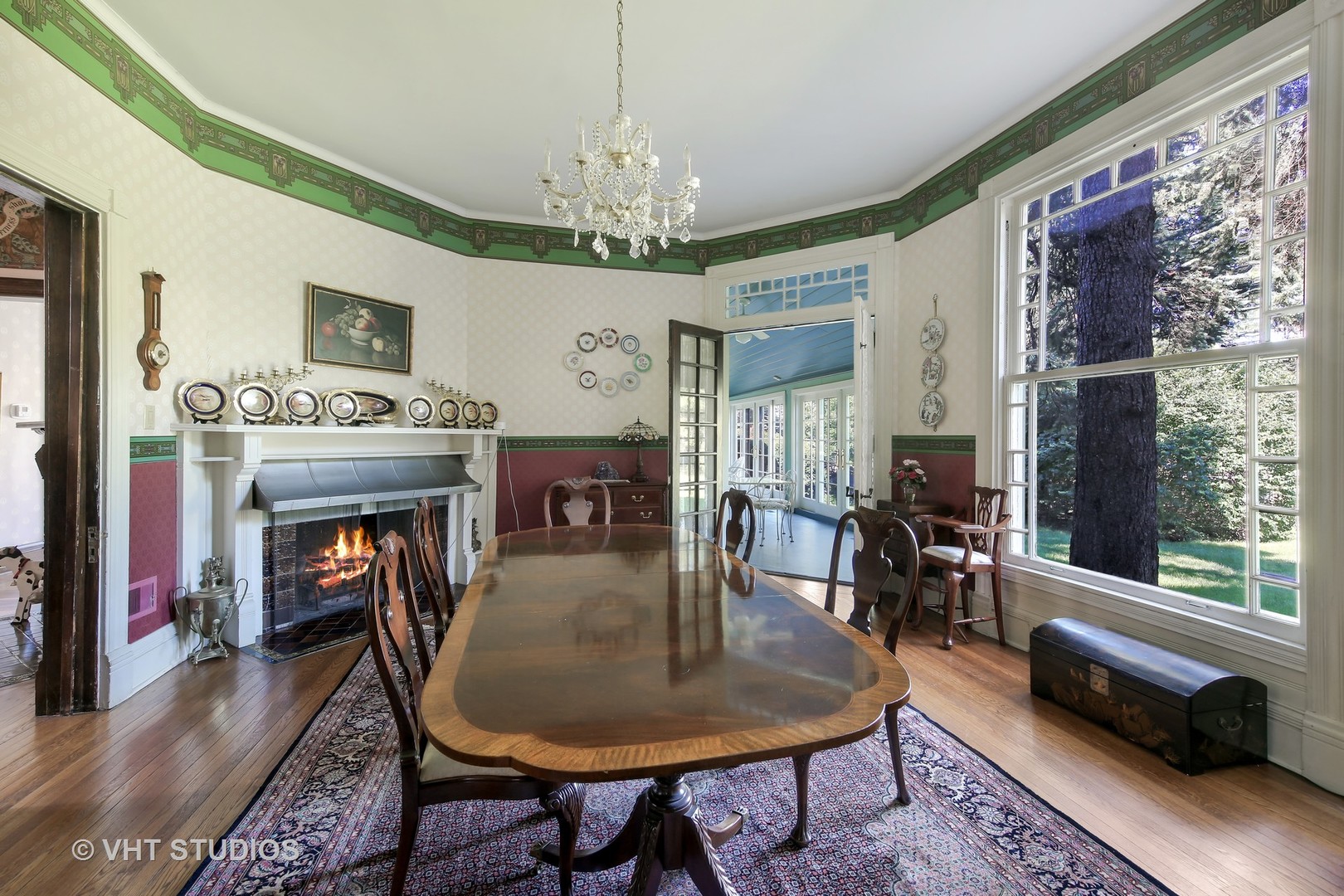 5324 Turvey Court Downers Grove, IL 60515 - Photo 7 of 27 a dining room with furniture window and wooden floor