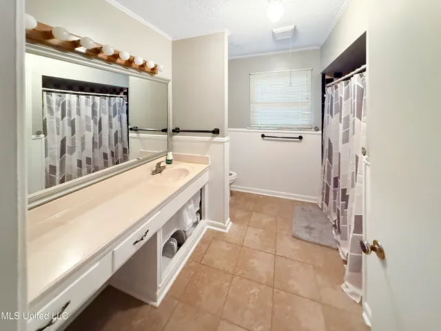 $2,350 | 311 Holcomb Boulevard, Ocean Springs, MS 39564