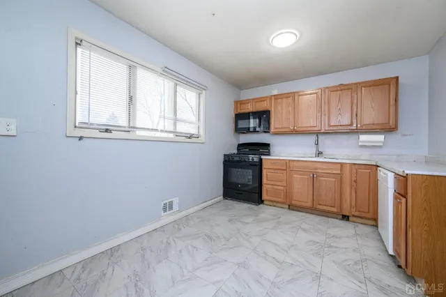 $3,050 | 186 Central Avenue, Edison, NJ 08817