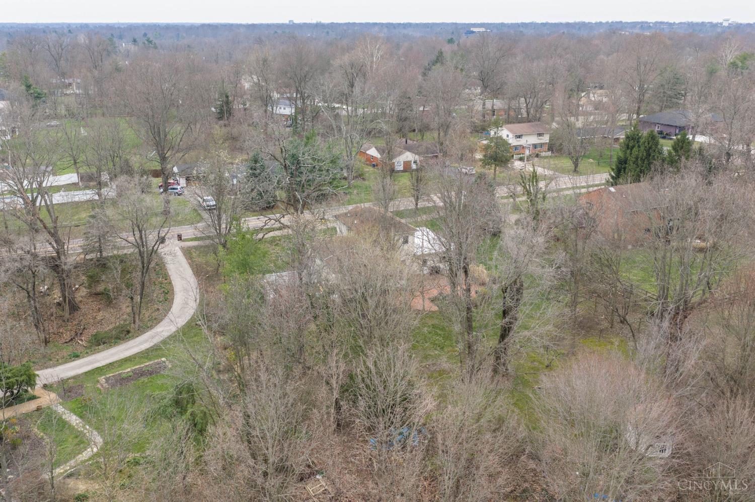 10810 Deerfield Road Montgomery, OH 45242 - Photo 17 of 25