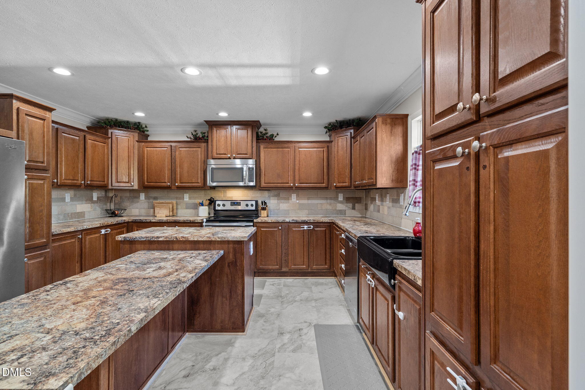 1940 Wadsworth Road Carthage, NC 28327 - Photo 19 of 57 Kitchen