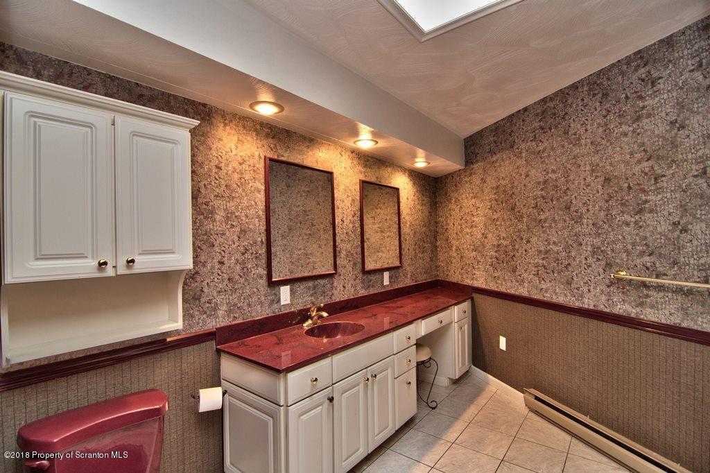 8 Leggs Road Moscow, PA 18444 - Photo 23 of 53 Gallery Image 23