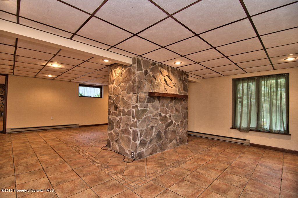 8 Leggs Road Moscow, PA 18444 - Photo 31 of 53 Gallery Image 31