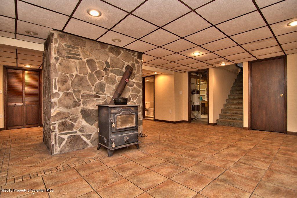 8 Leggs Road Moscow, PA 18444 - Photo 33 of 53 Gallery Image 33