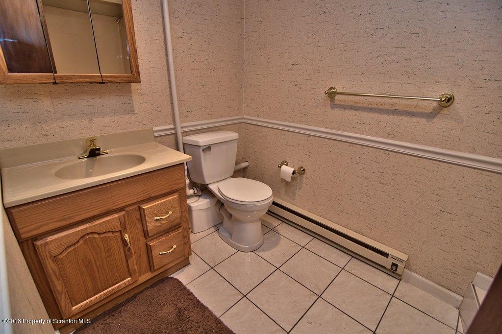 8 Leggs Road Moscow, PA 18444 - Photo 35 of 53 Gallery Image 35